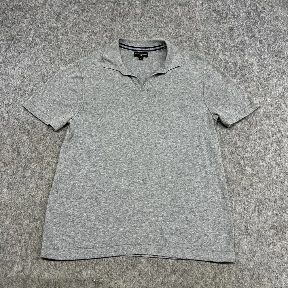 Banana Republic Polo Shirt Mens S Gray V Neck Casual Knit Soft Preppy Modern